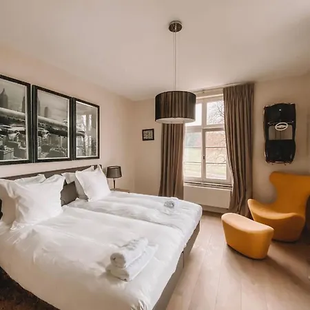 Chateau Charles Bed & Breakfast