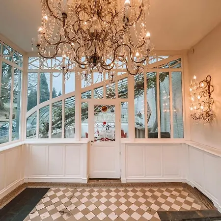 Bed & Breakfast Chateau Charles 4*