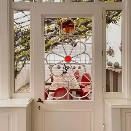 Chateau Charles Bed & Breakfast