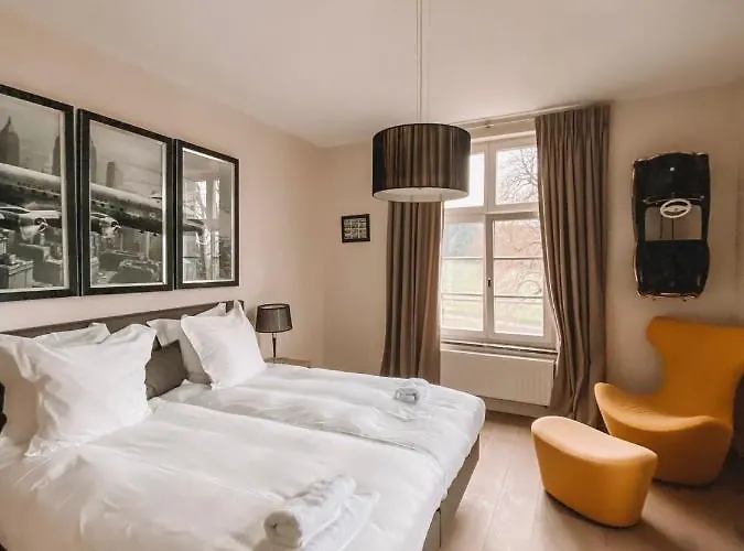 Chateau Charles Bed & Breakfast