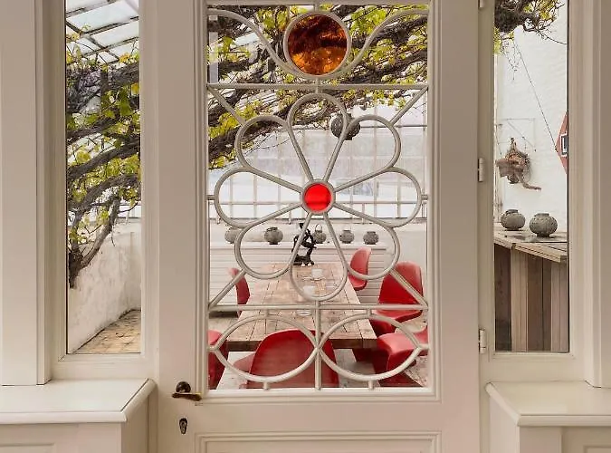 Chateau Charles Bed & Breakfast